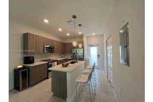 4640 NW 84th Ave Apartment 45, Doral, FL 33166, Sold 12/04/24