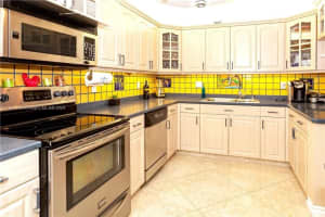 1201 River Reach Dr APT 206, Fort Lauderdale, FL 33315, Sold 05/29/25