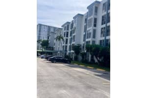 17570 Atlantic Blvd APT 401, Sunny Isles Beach, FL 33160, - MLS#A11663325
