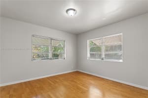 350 Colonial Rd, West Palm Beach, FL 33405, Sold 03/03/25