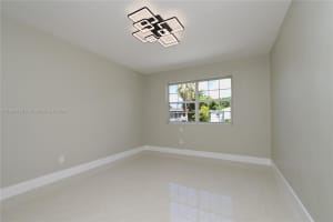 480 NE 111th St, Miami, FL 33161, Sold 11/12/24