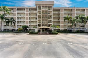 3001 S Course Dr APT 209, Pompano Beach, FL 33069, Sold 05/05/25