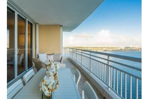 808 Brickell Key Dr APT 1904, Miami, FL 33131, Sold 10/30/24