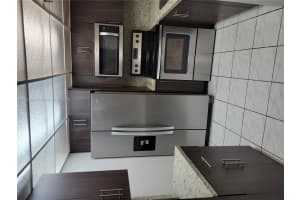 9686 Fontainebleau Blvd APT 105, Miami, FL 33172, Sold 12/23/24