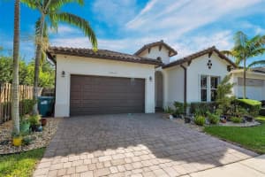 17665 SW 152nd Ave, Miami, FL 33187, Sold 02/14/25