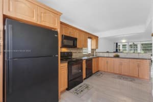 8310 Sands Point Blvd APT L101, Tamarac, FL 33321, Sold 03/20/25