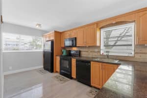 8310 Sands Point Blvd APT L101, Tamarac, FL 33321, Sold 03/20/25