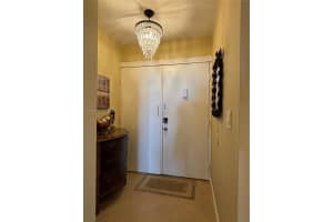 105 10th Ave N, Lake Worth Beach, FL 33460, Sold 12/03/24