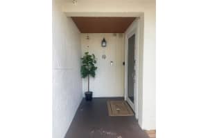 10688 SW 76th Terrace, Miami, FL 33173, Sold 12/30/24