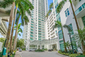 31 SE 5th St APT 1802, Miami, FL 33131, Sold 12/17/24