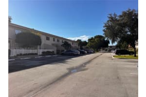 1523 NW 80th Ave i, Margate, FL 33063, Sold 11/27/24