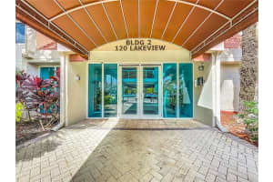 120 Lakeview Dr APT 311, Weston, FL 33326, Sold 02/03/25