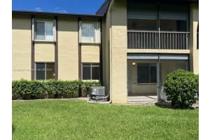 307 Pine Ridge Cir Apt C-1, Greenacres, FL 33463, Sold 12/13/24