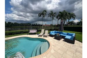 15451 SW 30th St, Miami, FL 33185, Sold 08/13/25