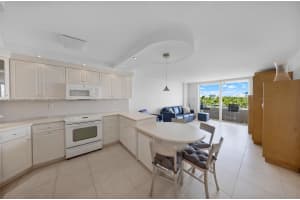 465 Ocean Dr APT 619, Miami Beach, FL 33139, - MLS#A11663964