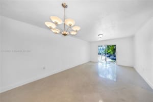 15888 SW 95th Ave APT 212, Miami, FL 33157, Sold 12/20/24