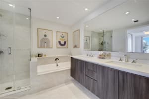 488 NE 18th St #4500, Miami, FL 33132, Sold 01/31/25