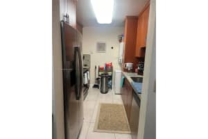 7995 SW 86th St APT 325, Miami, FL 33143, Sold 04/11/25