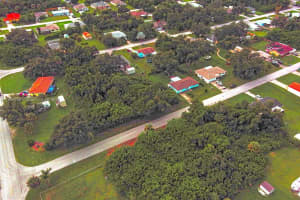 21511 Carleton Ave Port Charlotte, FL 33952 - MLS#A11664166