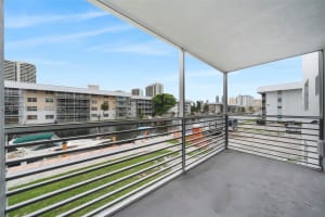 3551 NE 169th St APT 212, North Miami Beach, FL 33160, - MLS#A11664245