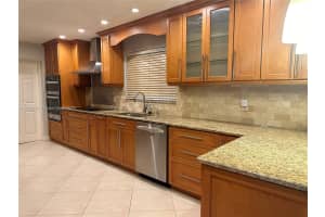 400 Amalfi Ave, Coral Gables, FL 33146, Sold 06/03/25