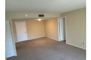 155 Lake Evelyn Dr #155, West Palm Beach, FL 33411, Sold 02/14/25