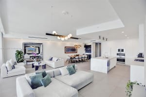 3300 NE 188th St APT 515, Aventura, FL 33180, Sold 12/05/24
