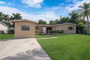 6760 Franklin St, Hollywood, FL 33024, Sold 12/18/24