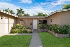 6760 Franklin St, Hollywood, FL 33024, Sold 12/18/24