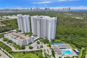 15051 Royal Oaks Ln APT 1004, North Miami, FL 33181, Sold 10/23/24