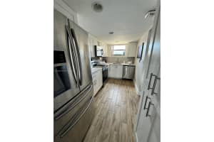 5486 W 26th Ct 305, Hialeah
