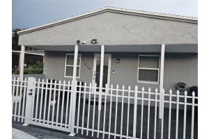 21459 Nw 40th Cir Ct, Miami Gardens
