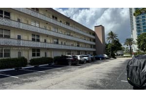 1936 S Ocean Dr APT 8D, Hallandale Beach, FL 33009, Sold 12/04/24
