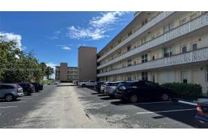 1936 S Ocean Dr APT 8D, Hallandale Beach, FL 33009, Sold 12/04/24