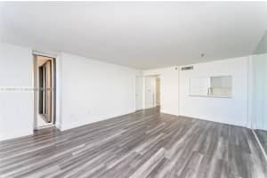 540 Brickell Key Dr APT 900, Miami, FL 33131, Sold 05/16/25