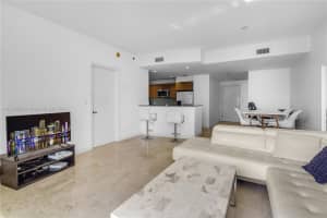 1060 Brickell Ave APT 3305, Miami, FL 33131, Sold 12/10/24
