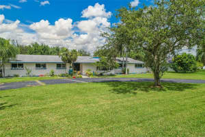 17421 Sw 300th St, Homestead