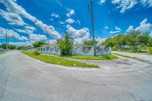 2000 Service Rd, Opa-locka, FL 33054, Sold 11/12/24