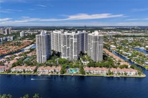 21150 Point Pl #2203, Aventura, FL 33180, Sold 11/04/24