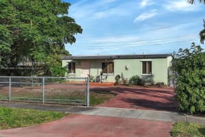 10045 SW 51st Terrace, Miami, FL 33165, Sold 04/28/25