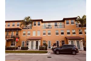 14766 10th St, Pembroke Pines, FL 33027, Sold 01/16/25