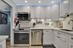 1800 N Andrews Ave APT 4K, Fort Lauderdale, FL 33311, Sold 11/08/24