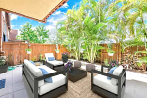 6634 SW 114th Pl APT H, Miami, FL 33173, Sold 12/12/24