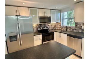 8100 Sunrise Lakes Blvd APT 203, Sunrise, FL 33322, Sold 01/09/25