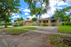 6350 NW 40th St, Virginia Gardens, FL 33166, Sold 02/28/25