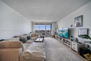 1500 Bay Rd APT 1174S, Miami Beach, FL 33139, Sold 12/16/24