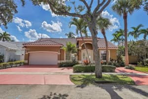 19370 NW 87th Pl, Hialeah, FL 33018, Sold 10/31/24