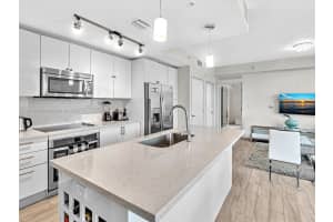 999 SW 1st Ave APT 1403, Miami, FL 33130, Sold 12/02/24