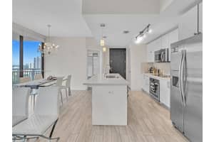 999 SW 1st Ave APT 1403, Miami, FL 33130, Sold 12/02/24