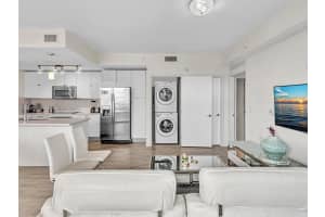 999 SW 1st Ave APT 1403, Miami, FL 33130, Sold 12/02/24